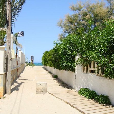 Santa Ana Appartement Les Deveses Buitenkant foto