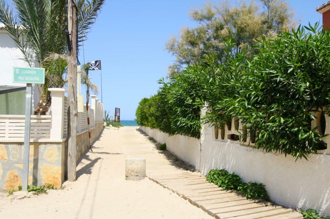 Santa Ana Appartement Les Deveses Buitenkant foto